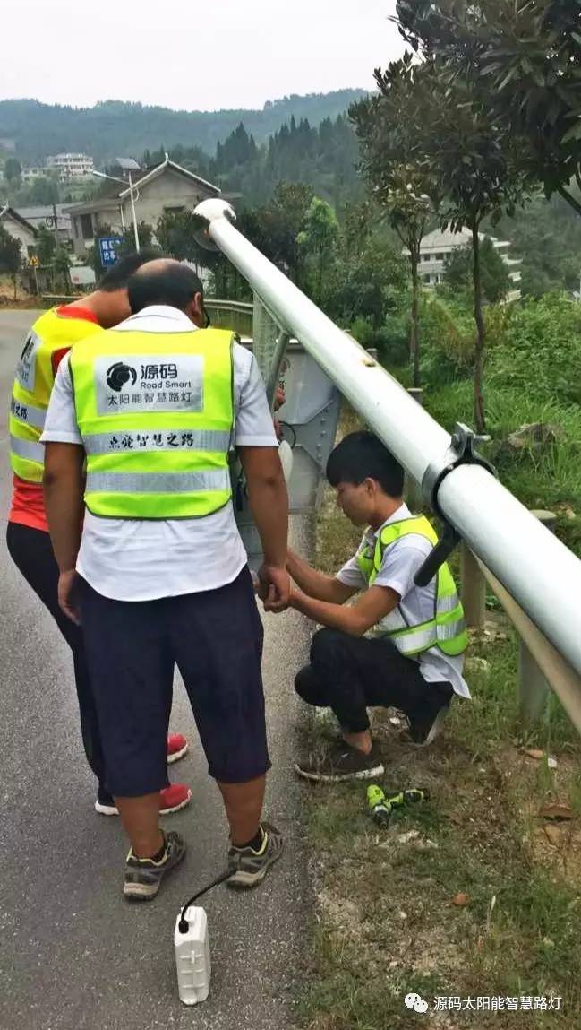 太陽能路燈，太陽能路燈廠家，太陽能路燈價格，太陽能平板燈，光伏照明，道路照明，助力新農村建設，太陽能路燈優(yōu)質服務商