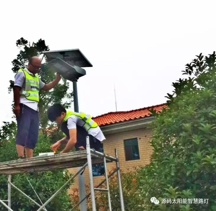 太陽能路燈，太陽能路燈廠家，太陽能路燈價格，太陽能平板燈，光伏照明，道路照明，助力新農村建設，太陽能路燈優(yōu)質服務商