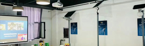 你見過這樣的太陽能路燈展廳嗎？