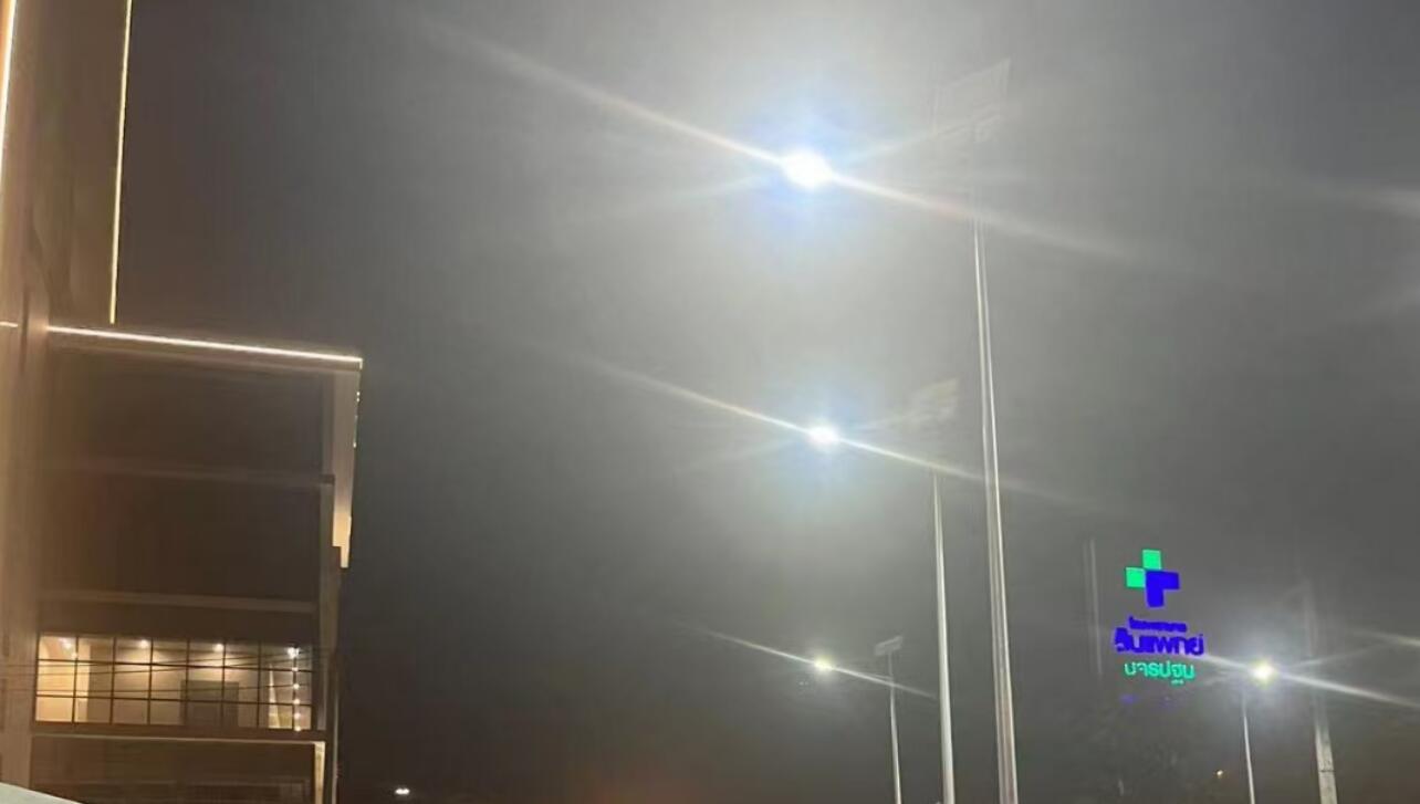 市電路燈和太陽(yáng)能路燈的區(qū)別